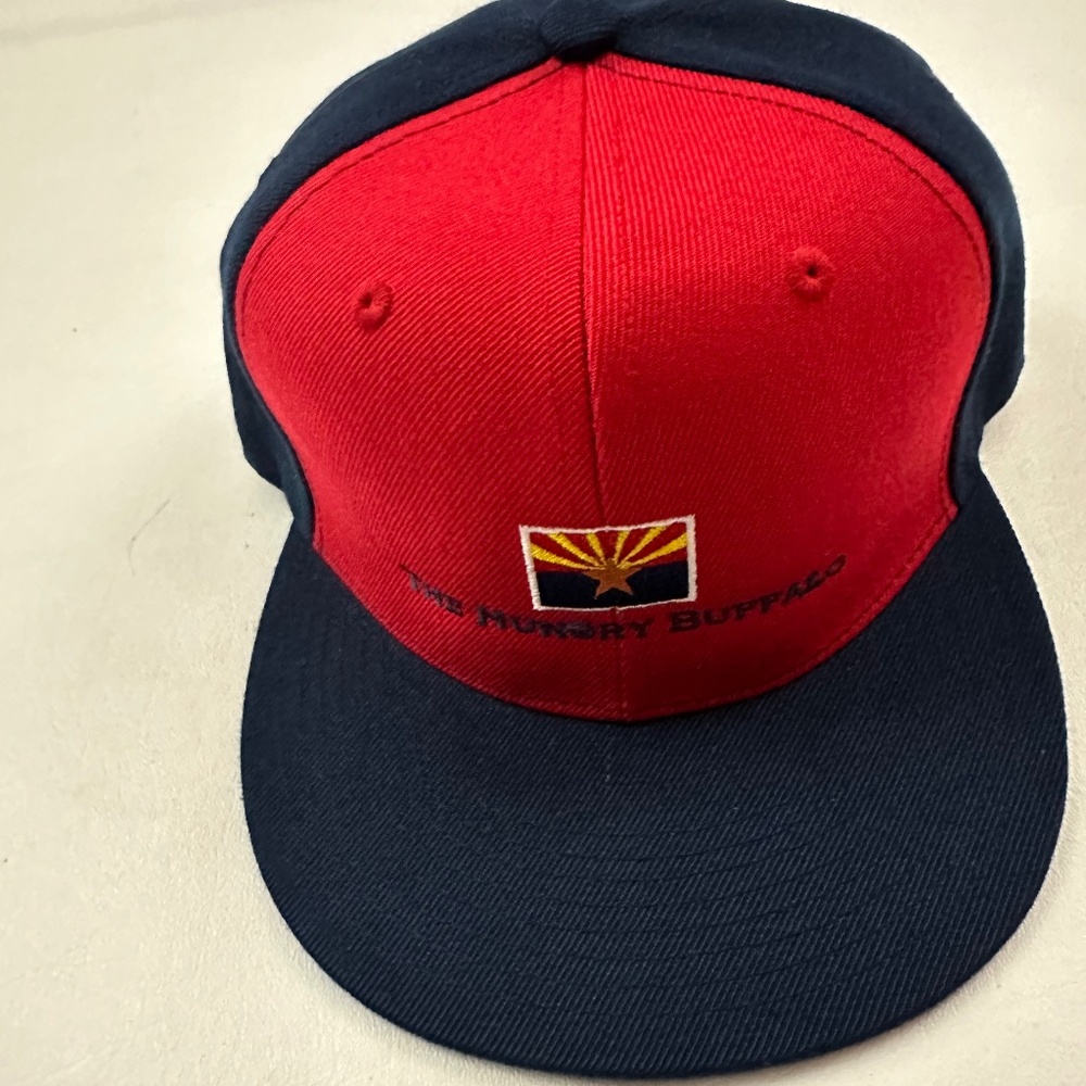 New The Hungry Buffalo Blue and Red Snapback Hat Ohe Size